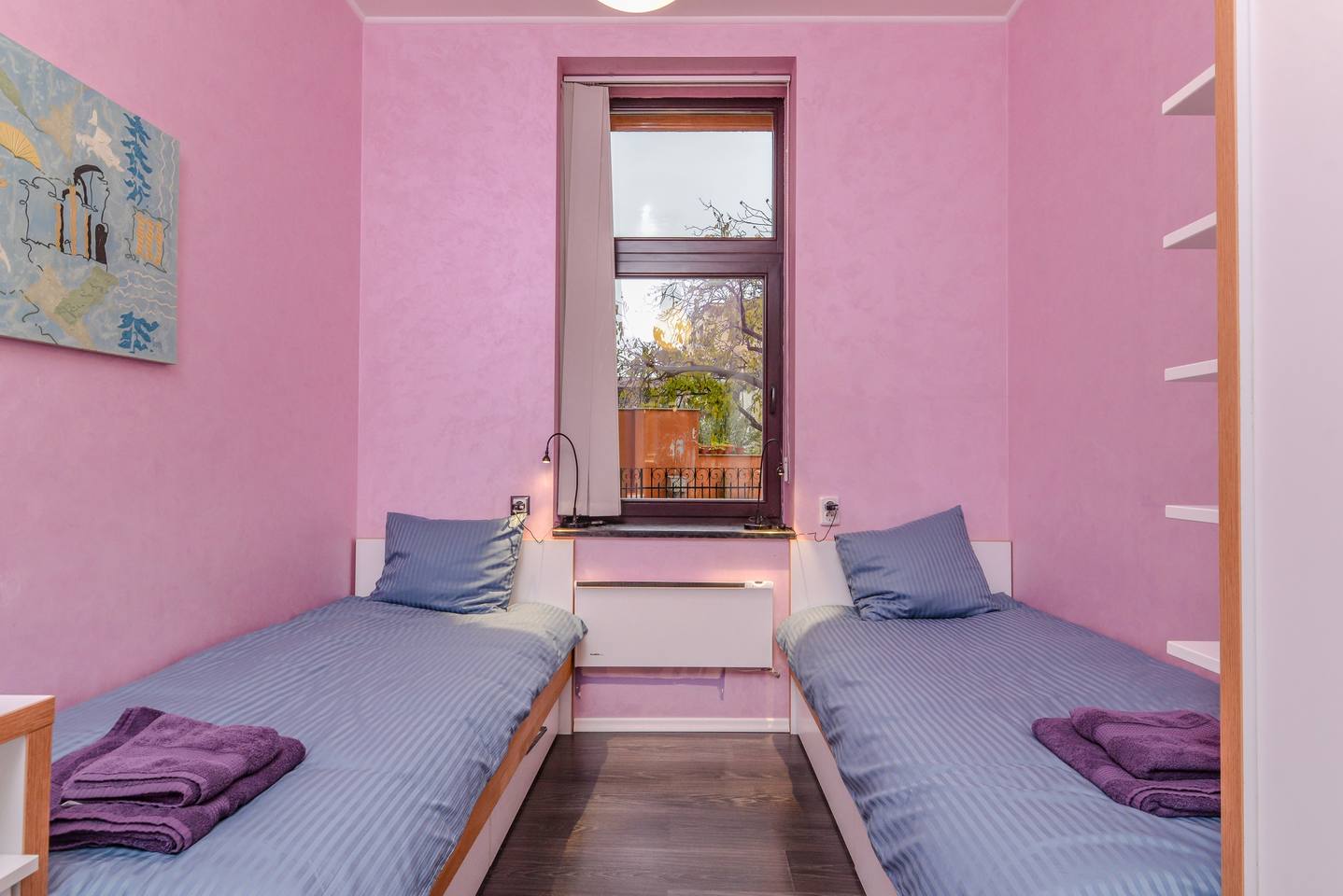 Champs-Élysées Sofia | 2BDR 2BTHR Flataway