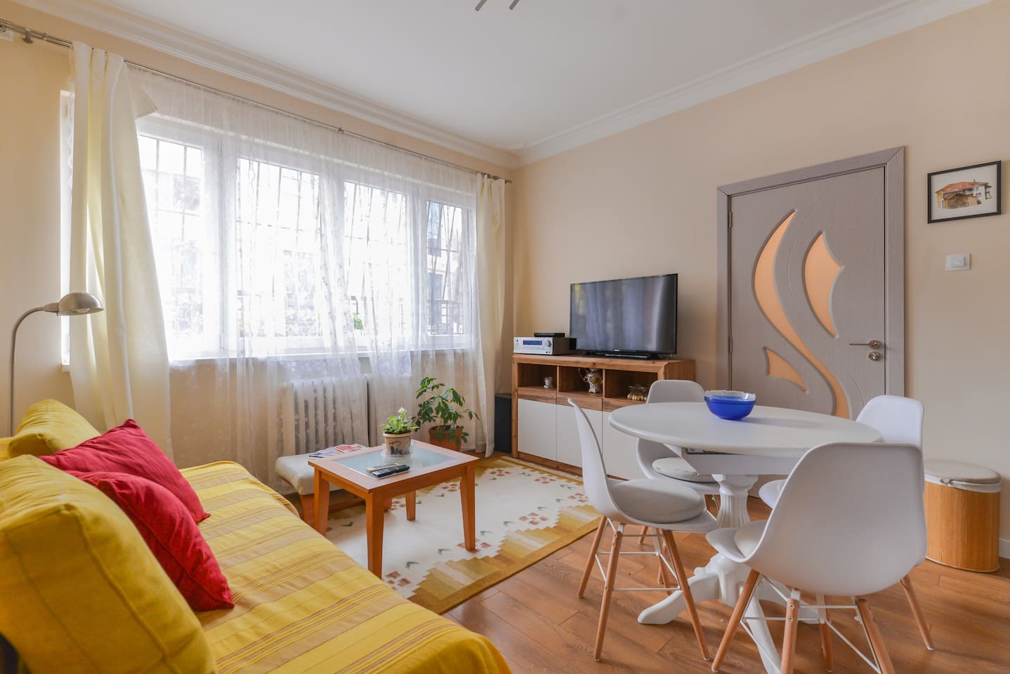 Welcoming One Bedroom on Vasil Levski Boulevard Flataway