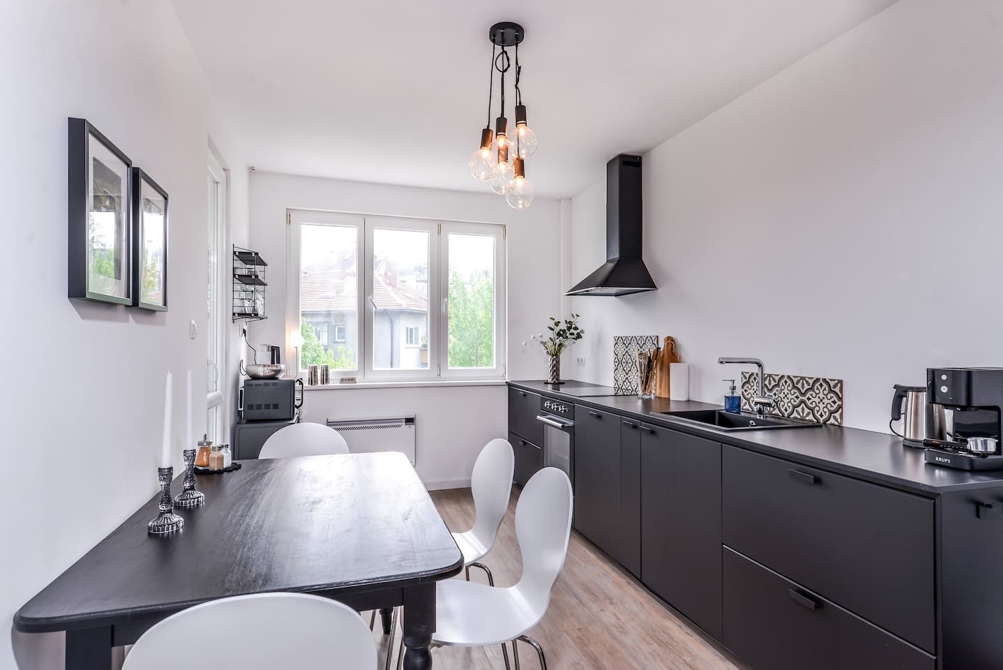 66 Apartment - Stylish Two Bedroom in Lozenets Flataway