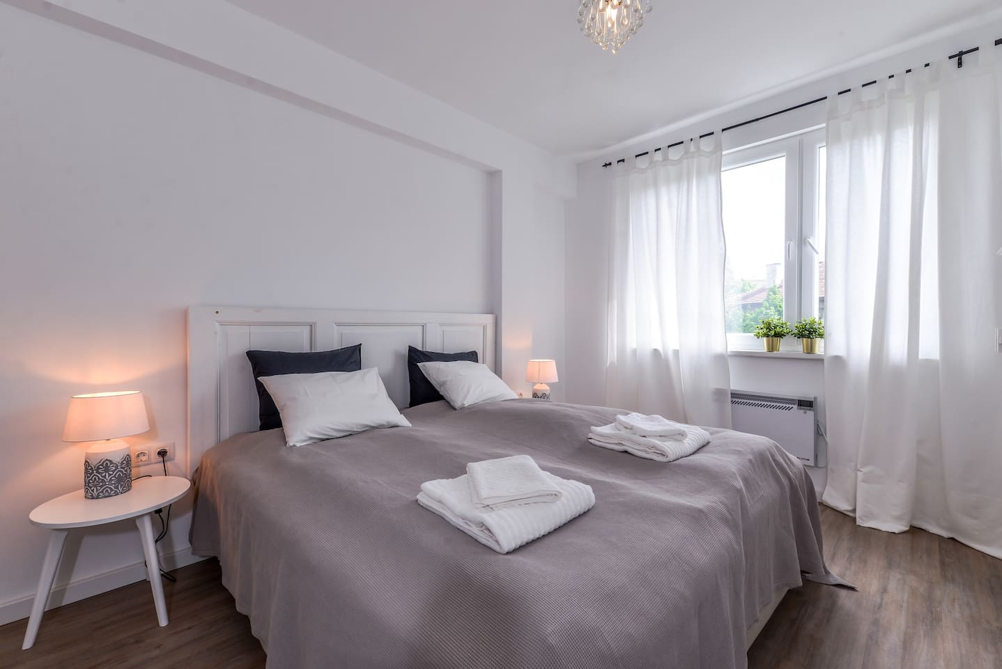 66 Apartment - Stylish Two Bedroom in Lozenets Flataway