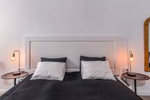 66 Apartment - Stylish Two Bedroom in Lozenets 26 FlatAway