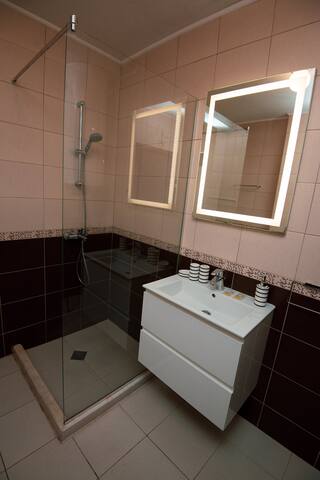 ♥︎Romantic Getaway♥︎ 1-BD Apartment with Sea View 17 FlatAway