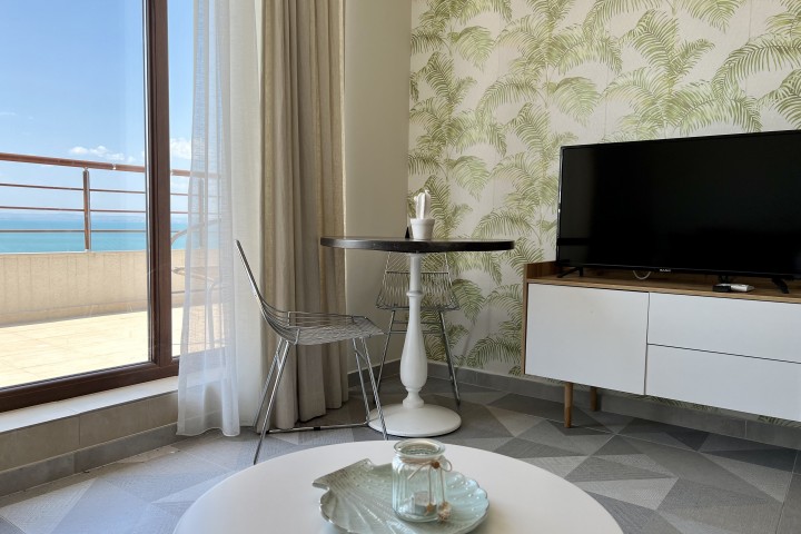 ♥︎Romantic Getaway♥︎ 1-BD Apartment with Sea View 9 FlatAway