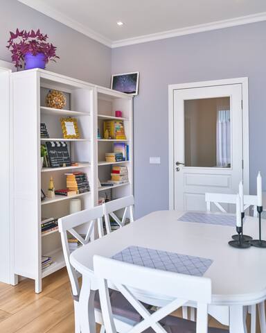 〰 The Blue Apartment 〰 1BD with Artistic Interior Design 7 FlatAway