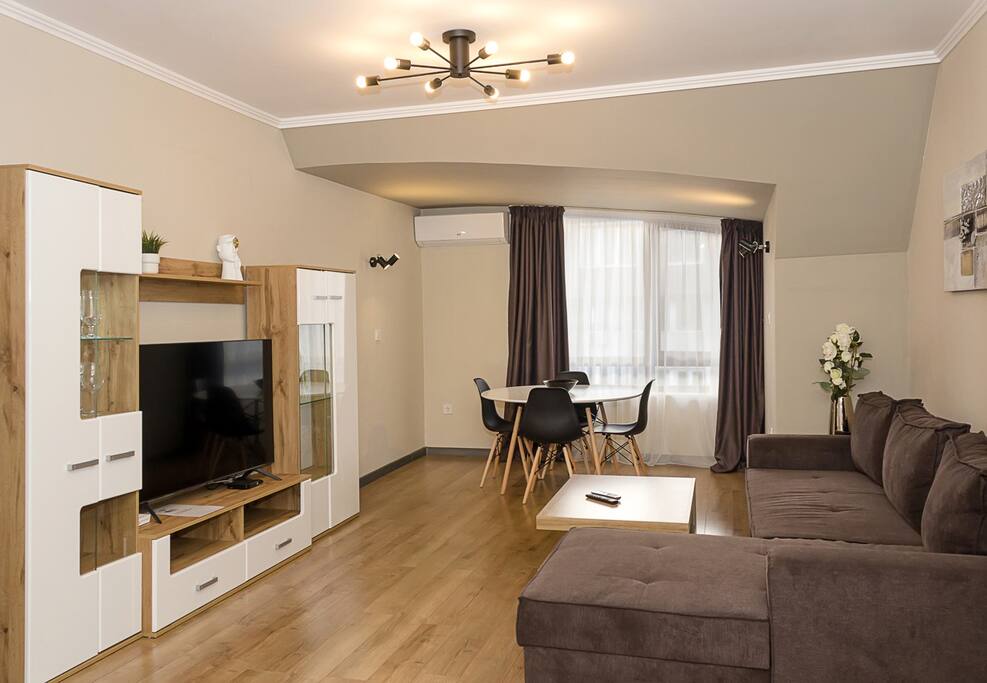 Bright & Modern 1BD Apartment in the Heart of Varna Flataway