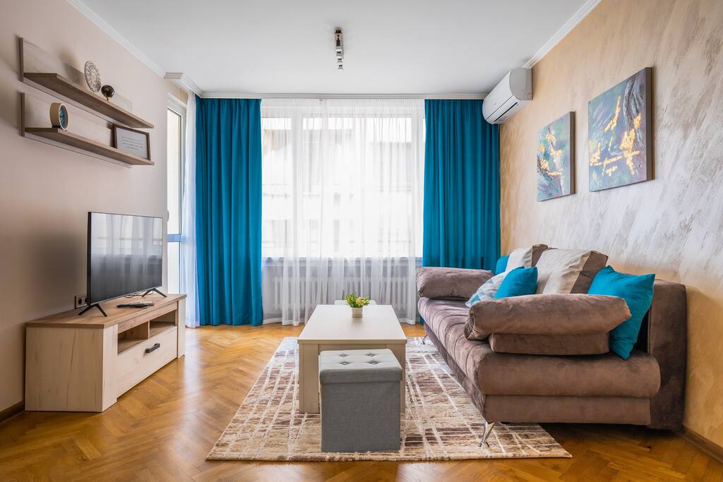 Charming Urban Retreat: Stylish 1BD Flat near NDK Flataway