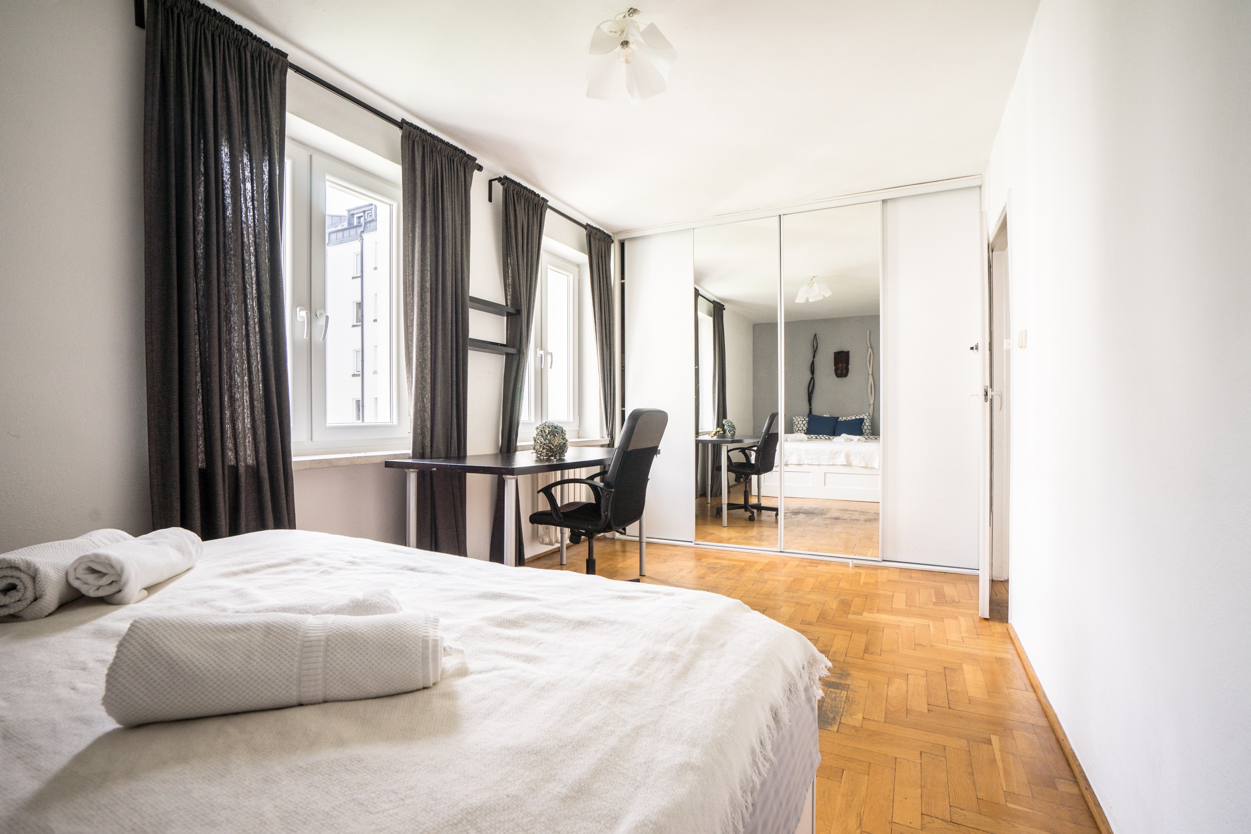 WARSAW CENTER 3 Bedroom Apartment / Poznańska / Hoża Flataway