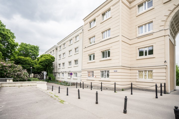 WARSAW CENTER  Peaceful 2-Bedroom Apartment near Old Town / metro Ratusz Arsenał 18 Apartments for rent