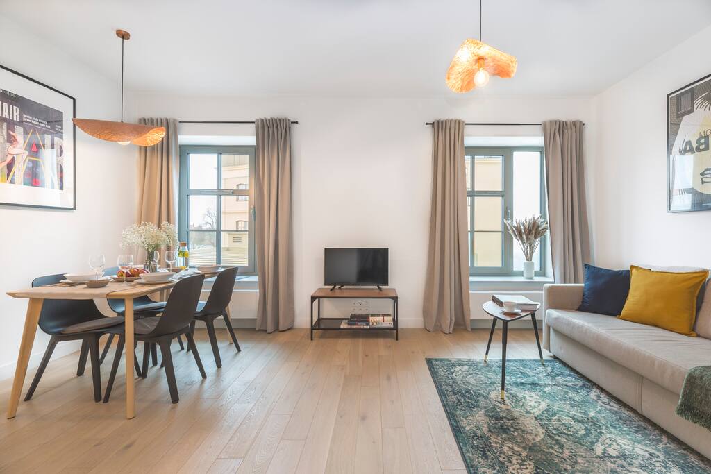 WROCLAW CENTRAL Stylish Loft with Great View Flataway