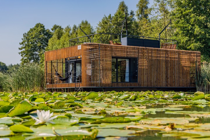 WATER HIDEOUT Floating Villa in wild nature 0 Apartamenty do wynajęcia