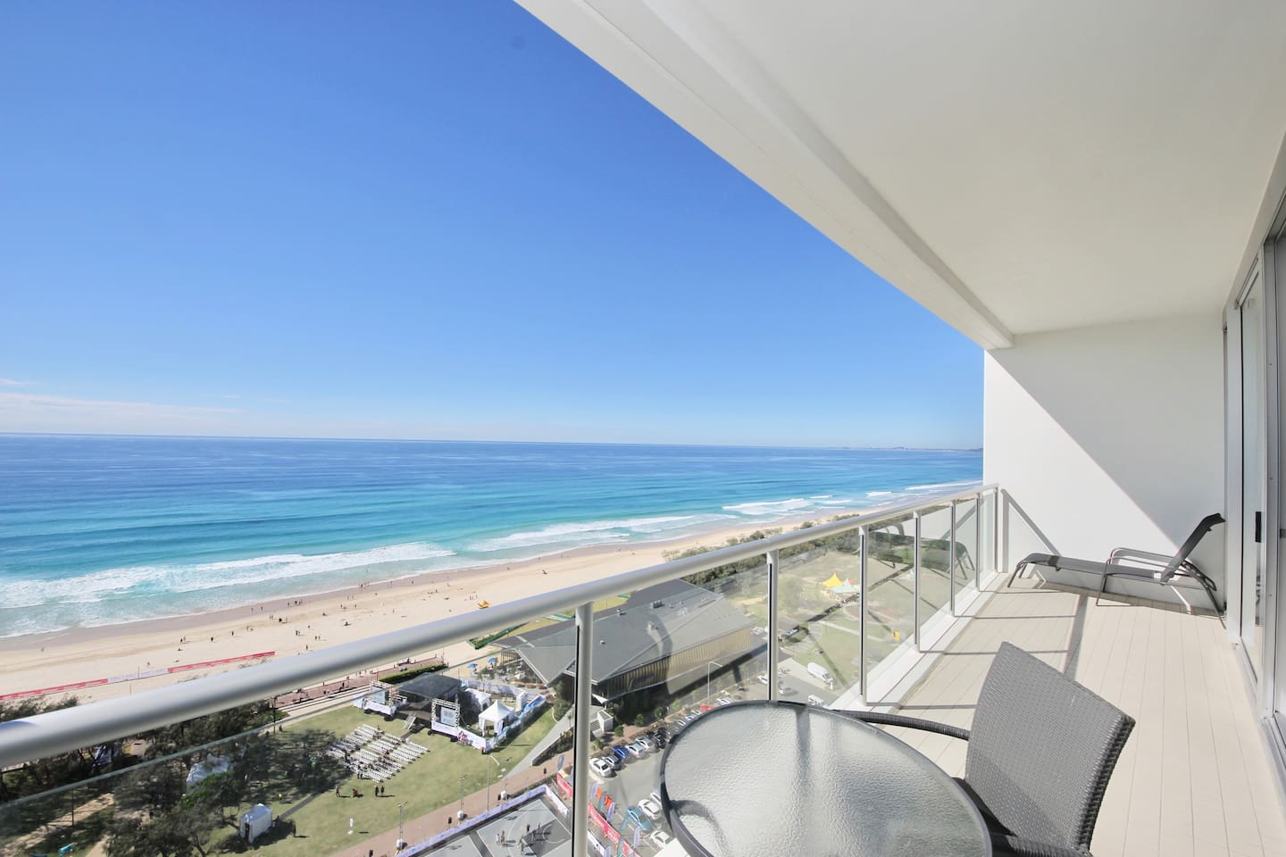 Beachfront Luxury Broadbeach, Air On Broadbeach Flats for Rent in