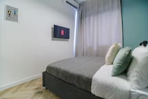 Listing 12 <-- XXL Studio --- Brand NEW! --- City Center --> 10 Loginn Autonomous Hotels