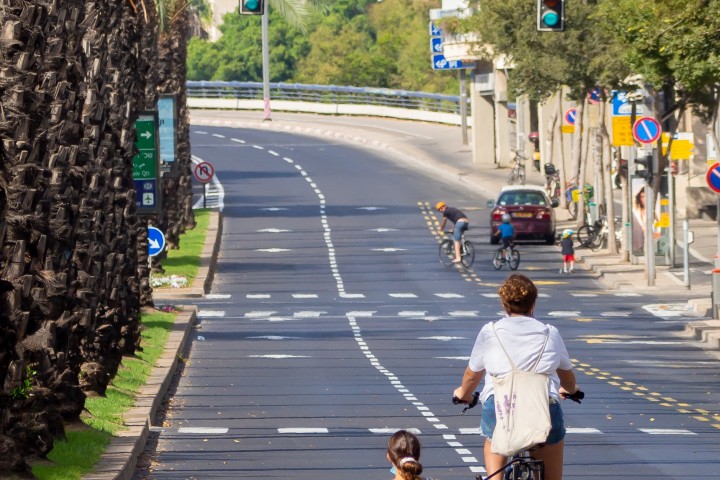 Listing 40 Loginn: BeachTime // New Studio // Ben Yehuda Ave⛵ 38 Loginn Autonomous Hotels