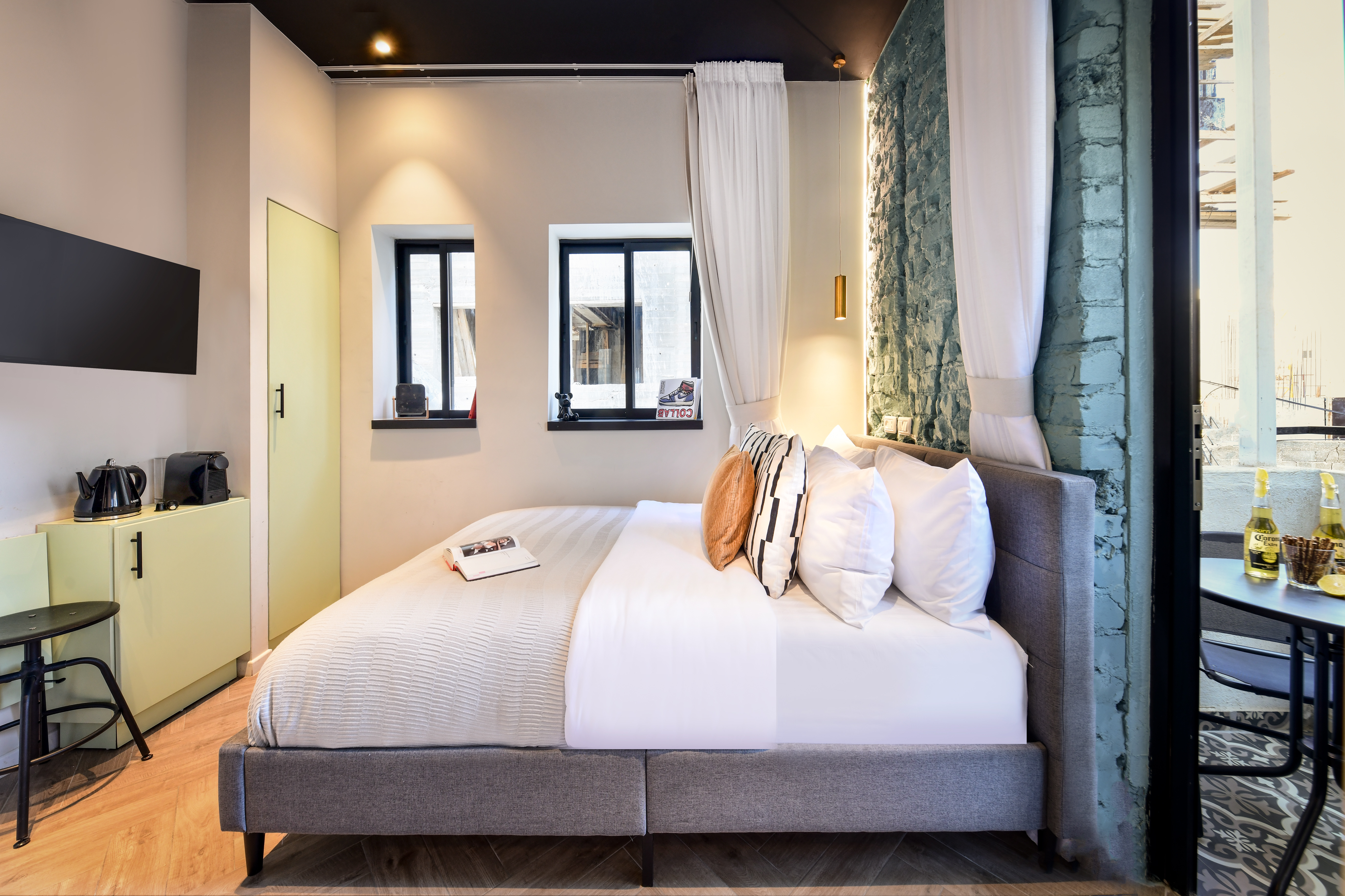 Listing 1 Loginn: Sunny Studio • Balcony • BeachTime ✌️ Loginn Autonomous Hotels