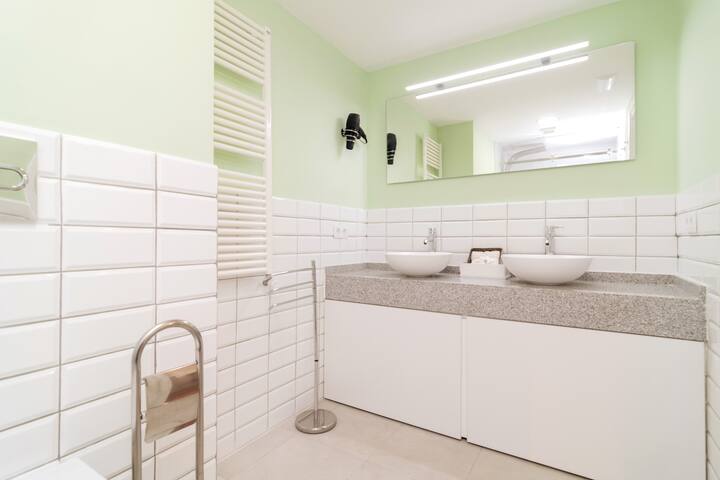 Glamuroso Piso Junto a Puerta de Alcalá - Madrid 16 Batuecas