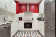 Correos- space & style flat in Born 4 CATERINA