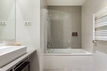 Correos- space & style flat in Born 18 CATERINA