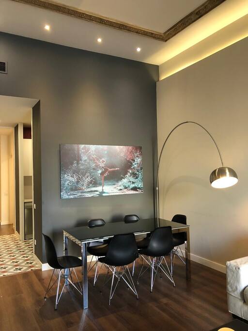 CONDAL-Luxury & Art next to harbour CATERINA