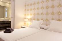 Moll - Art and Luxury in the center of Barcelona 14 CATERINA
