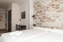 H30 SALCES H4 DOBLE CAMA INDIVIDUAL 1 The Urban Host