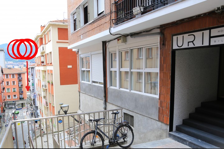 Habitacion 3 " La ribera" con baño compartido 4 URI Hostel Bilbao