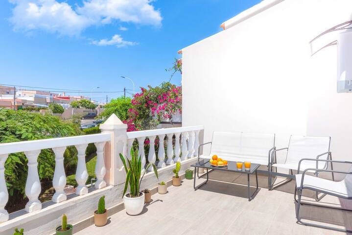 Great Top Apartment: Sea views, terrace and pool 8 Sereno