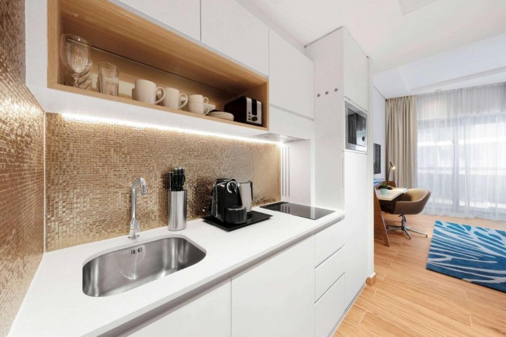 One Bedroom Apartment In Palm Jumeirah By Luxury Bookings AB 7 Luxury Bookings
