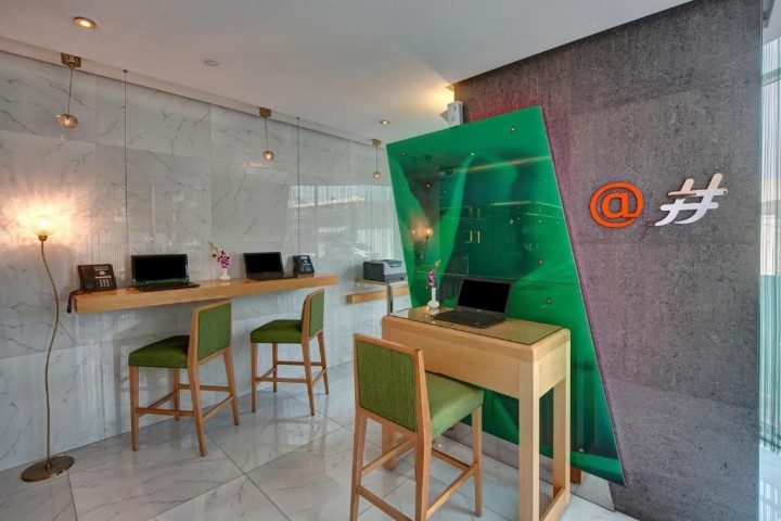 Deluxe Room Near Iranian Hospital By Luxury Bookings 15 Luxury Bookings