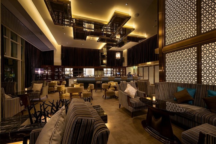 Deluxe Room Near Carrefour Garhoud By Luxury Bookings 14 Luxury Bookings