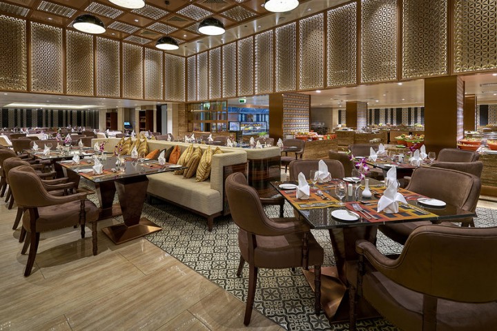 Deluxe Room Near Carrefour Garhoud By Luxury Bookings 25 Luxury Bookings