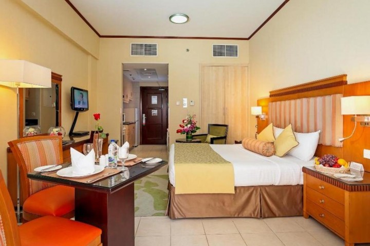 One Bedroom Apartment Near Gardens Metro By Luxury Bookings AB 12 Luxury Bookings