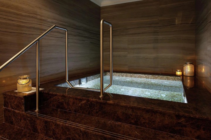 Ultra Luxury Deluxe Room On Sheikh Zayed Road By Luxury Bookings 4 Luxury Bookings