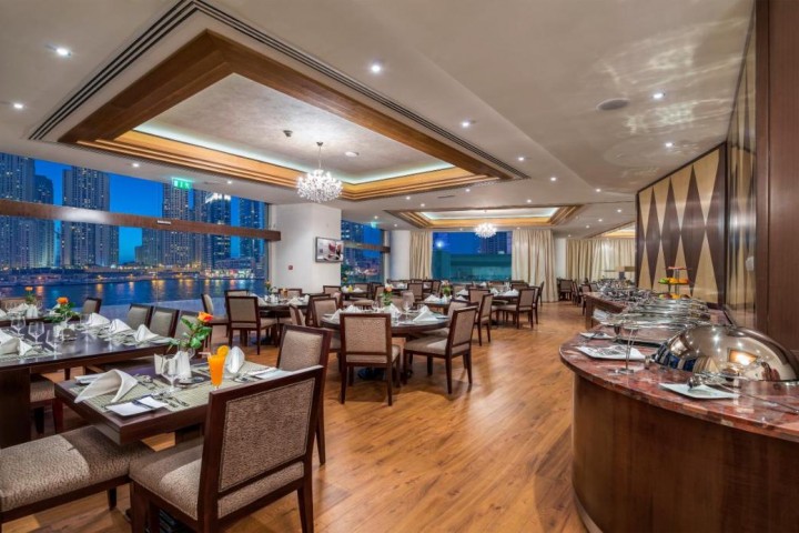 Three Bedroom Apartment In Dubai Marina By Luxury Bookings 13 Luxury Bookings