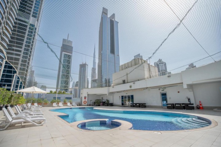 Three Bedroom Apartment Near Business Bay Metro By Luxury Bookings 18 Luxury Bookings