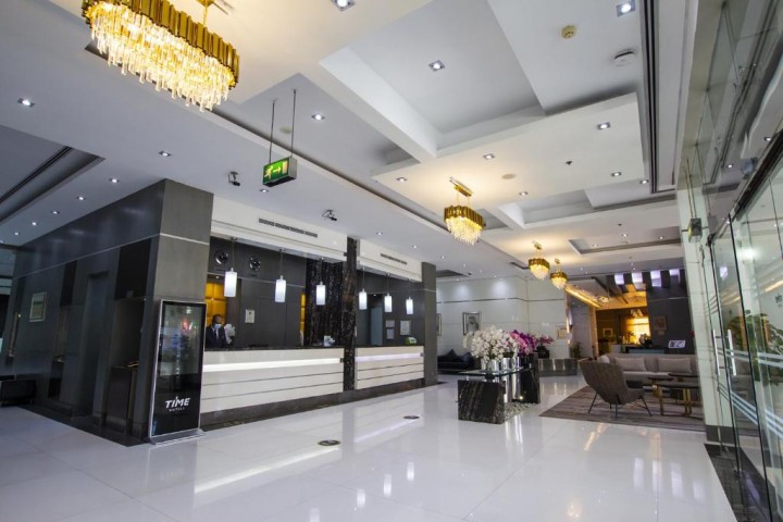 Deluxe Room In Al Qusais 3 By Luxury Bookings AB 13 Luxury Bookings