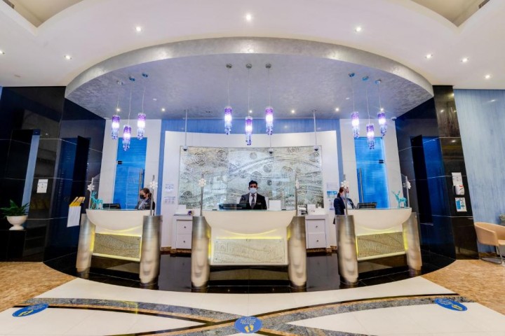 Junior Suite Near Hamdan Street By Luxury Bookings 12 Luxury Bookings