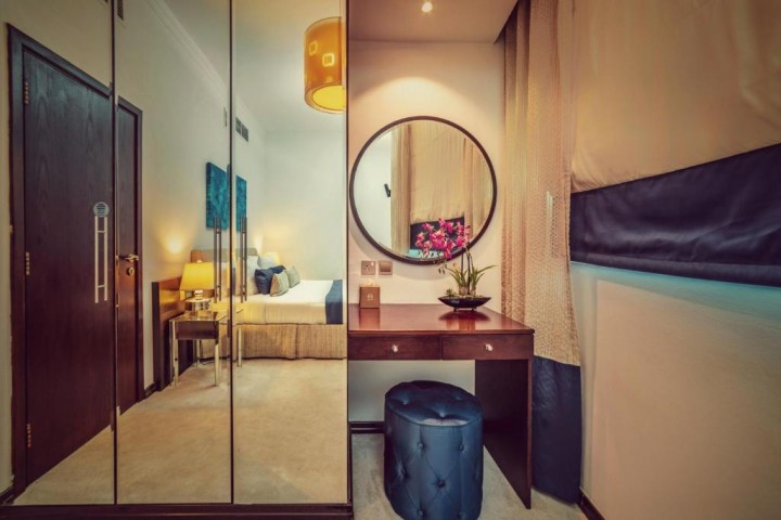One Bedroom Apartment Near Internet Metro By Luxury Bookings 15 Luxury Bookings