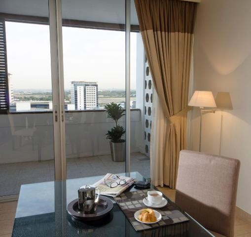 One Bedroom Apartment Near Wtc Metro By Luxury Bookings 7 Luxury Bookings