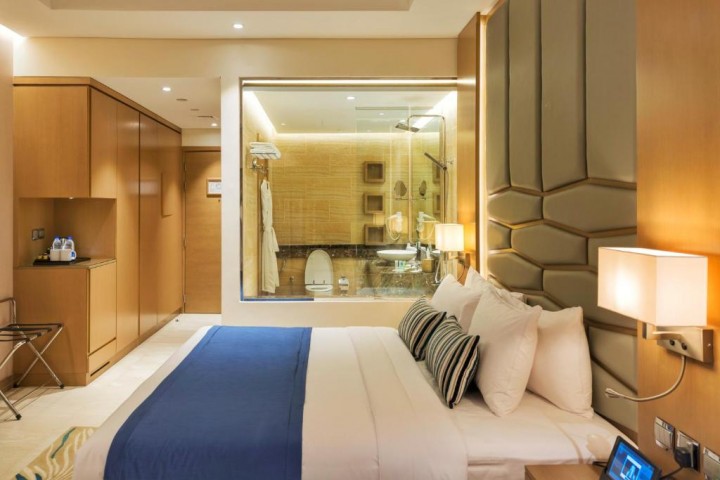 Luxury Deluxe Room In Palm By Luxury Bookings 0 Luxury Bookings