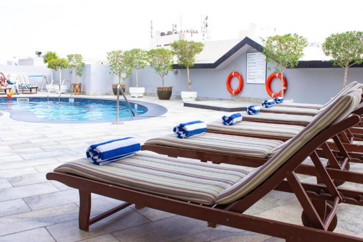Standard Studio Apartment Near Meena Bazaar By Luxury Bookings 9 Luxury Bookings