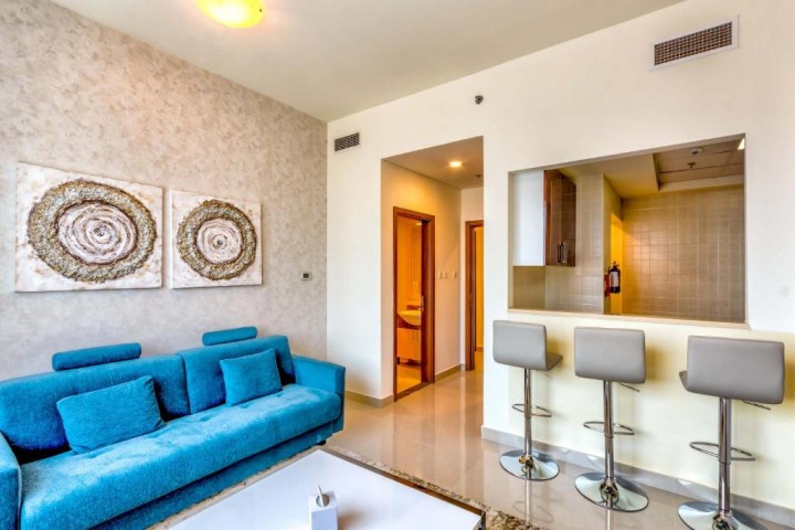 One Bedroom Apartment Near Fmart Marina By Luxury Bookings 16 Luxury Bookings