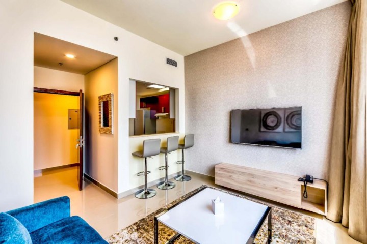 One Bedroom Apartment Near Fmart Marina By Luxury Bookings 17 Luxury Bookings