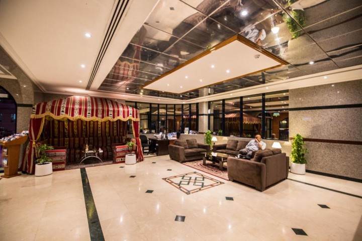Studio Apartment Near Musallah Tower By Luxury Bookings 6 Luxury Bookings