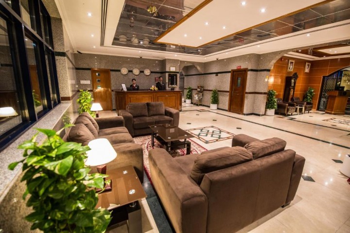 Studio Apartment Near Musallah Tower By Luxury Bookings 13 Luxury Bookings