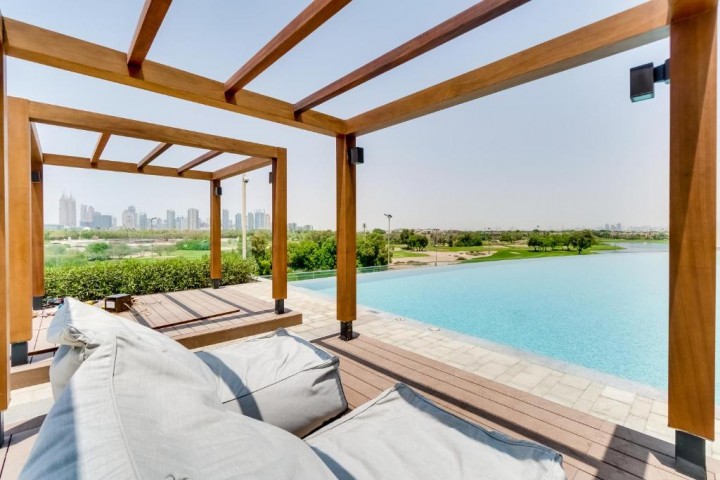 One Bedroom Apartment Near Emirates Golf Club By Luxury Bookings 18 Luxury Bookings