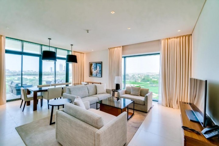 Three Bedroom Apartment Near Emirates Golf Club By Luxury Bookings 14 Luxury Bookings