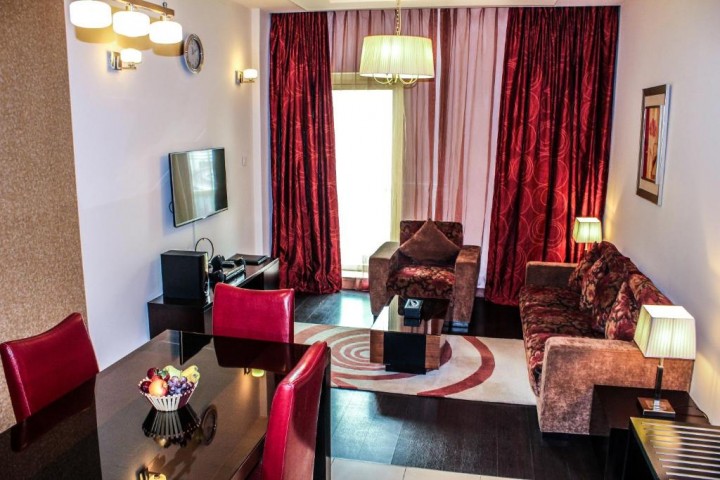 Studio Apartment Near Al Bader Mini Mart By Luxury Bookings 9 Luxury Bookings