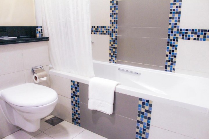 Studio Apartment Near Al Bader Mini Mart By Luxury Bookings 13 Luxury Bookings