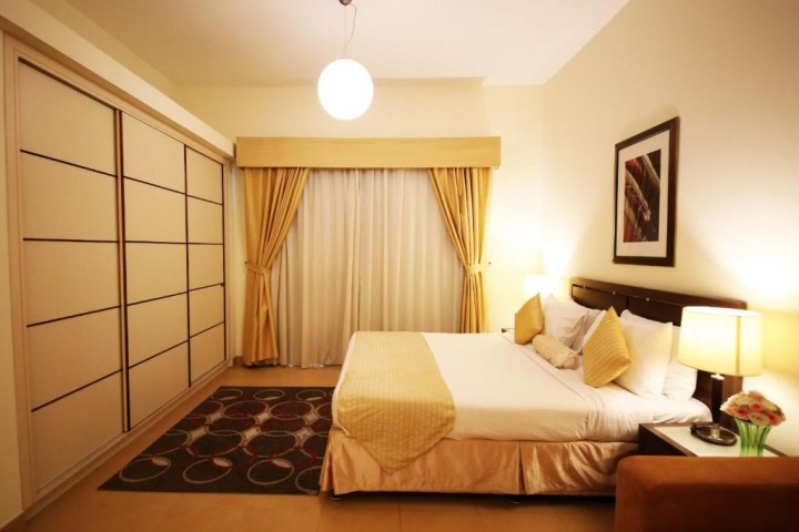 Studio Apartment Near Burjuman Metro By Luxury Bookings 2 Luxury Bookings