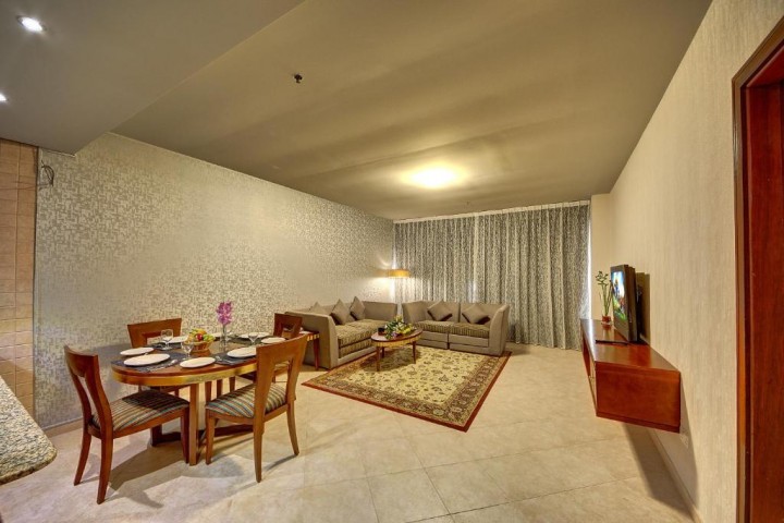 One Bedroom Apartment Near day To Day Al Karama By Luxury Bookings 19 Luxury Bookings